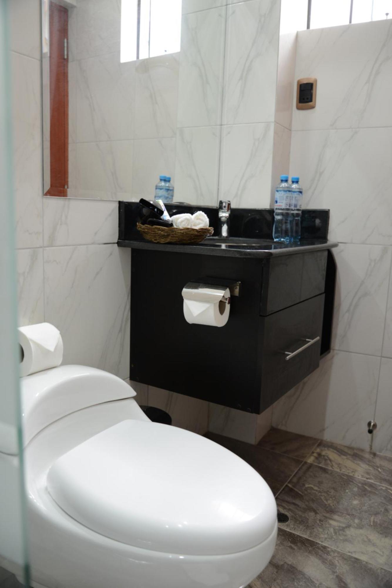 Altipacha Ayacucho Hotel Ngoại thất bức ảnh