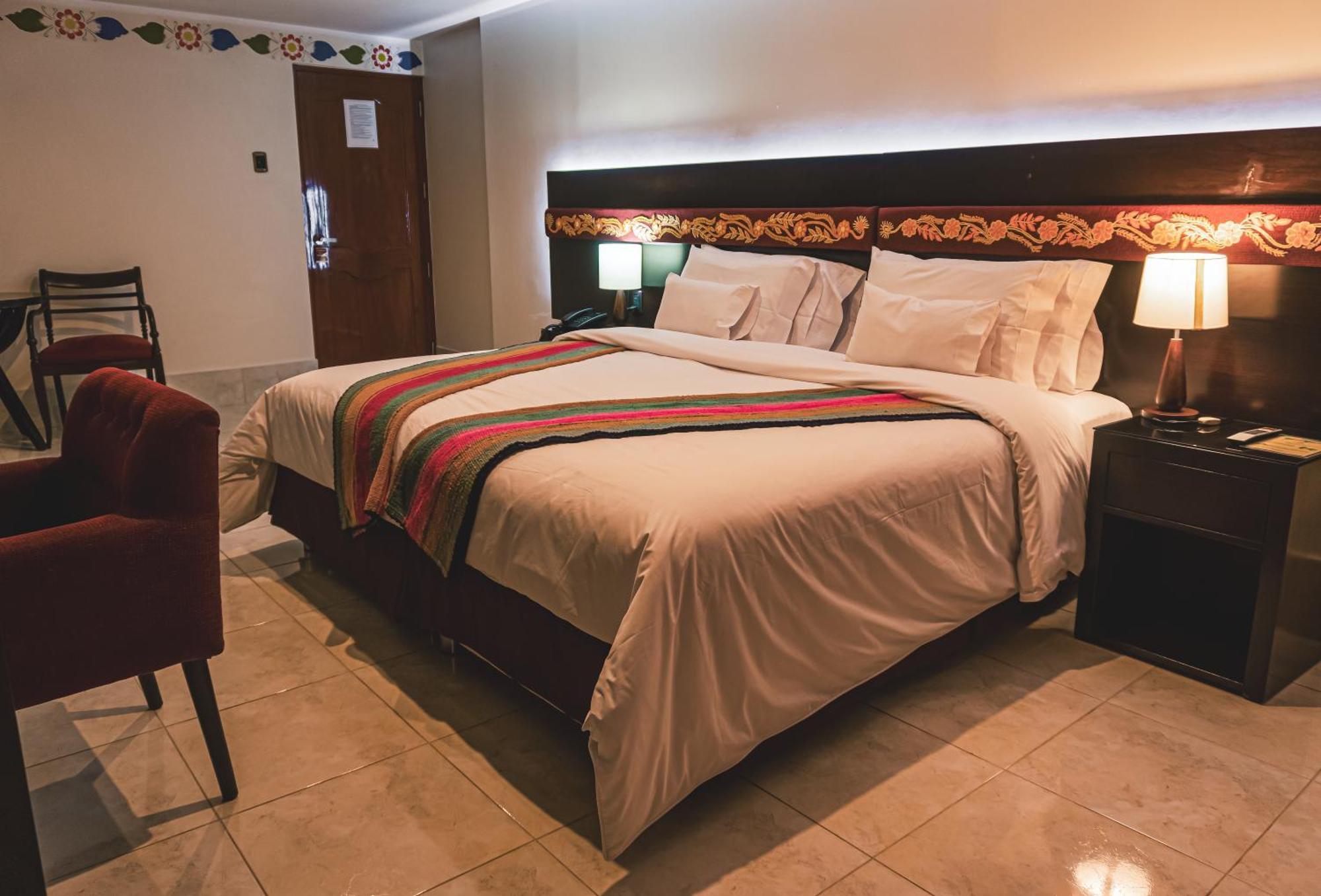 Altipacha Ayacucho Hotel Ngoại thất bức ảnh