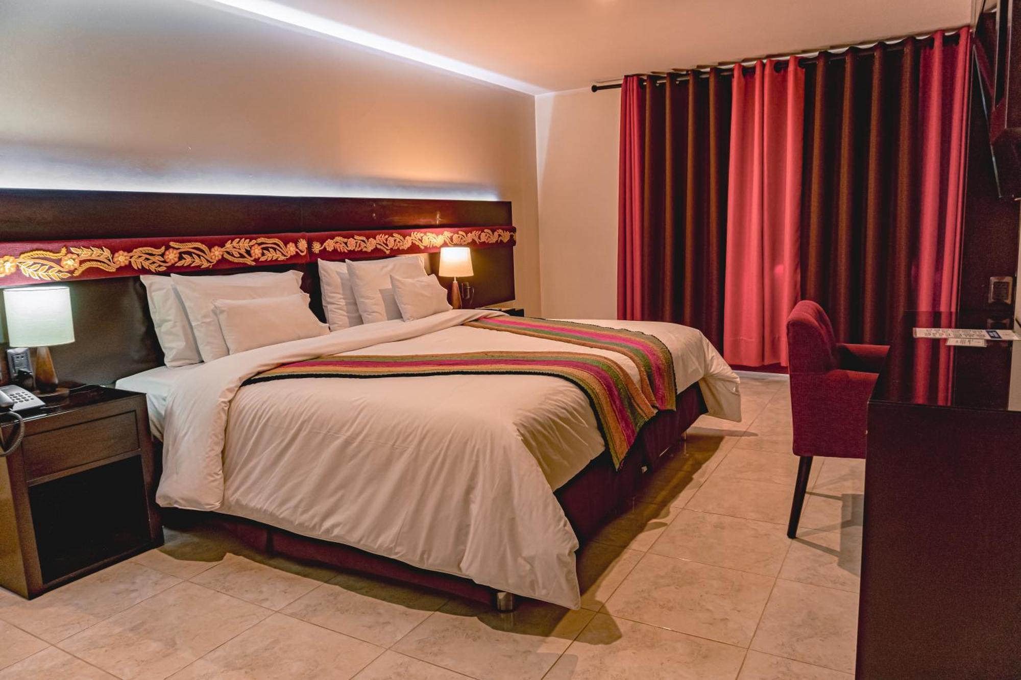Altipacha Ayacucho Hotel Ngoại thất bức ảnh
